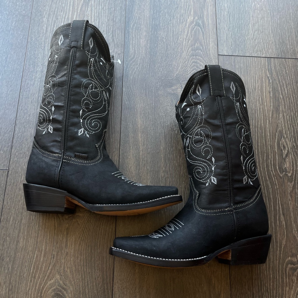 La Sierra Cowboy Boots